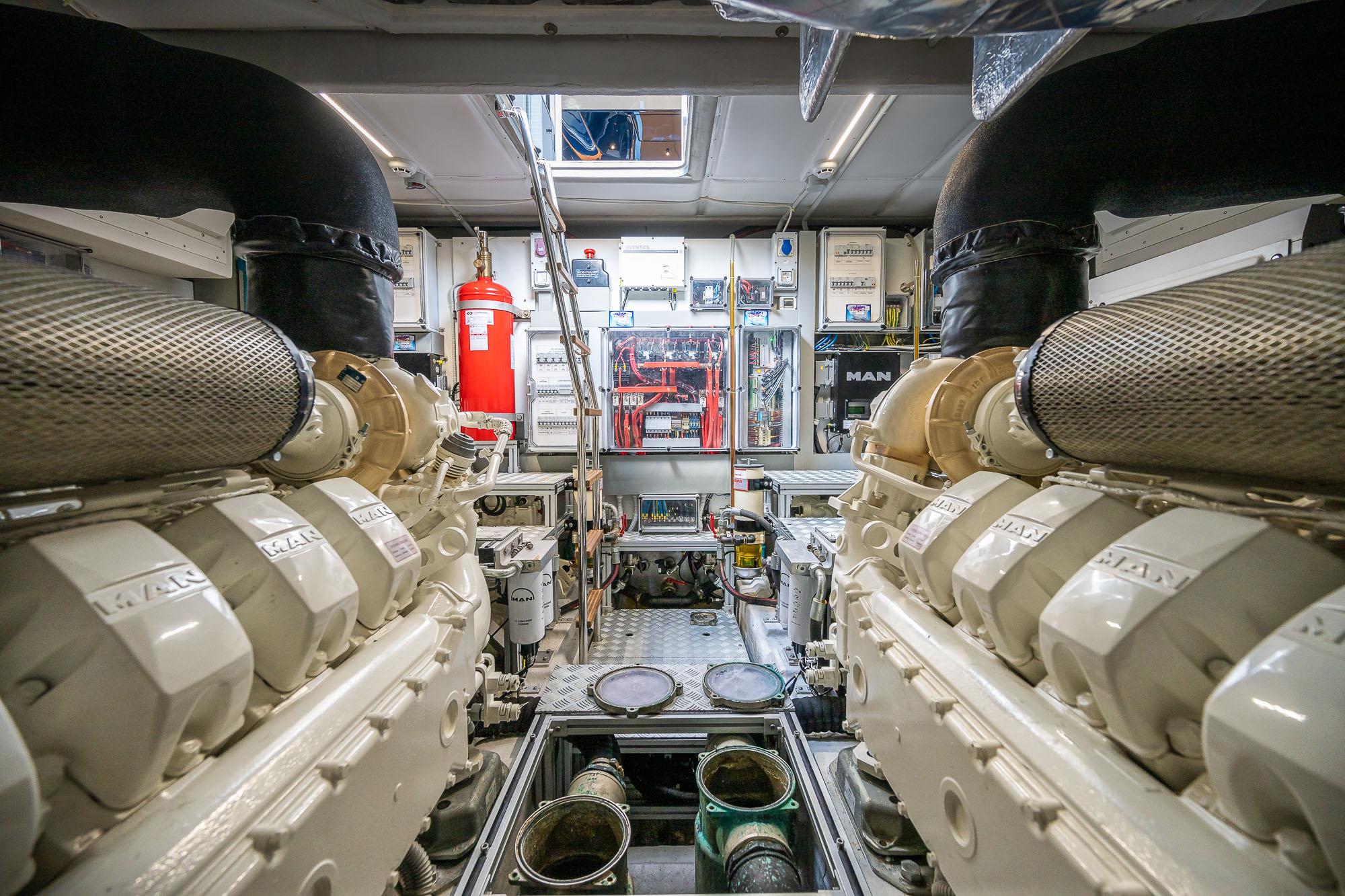 2019 RIVA 66' RIBELLE 